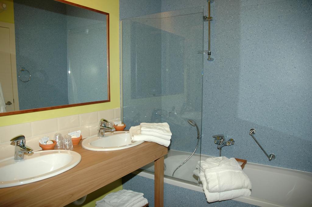 Hotel Van Reeth's Koffiebranderij Puurs Kamer foto