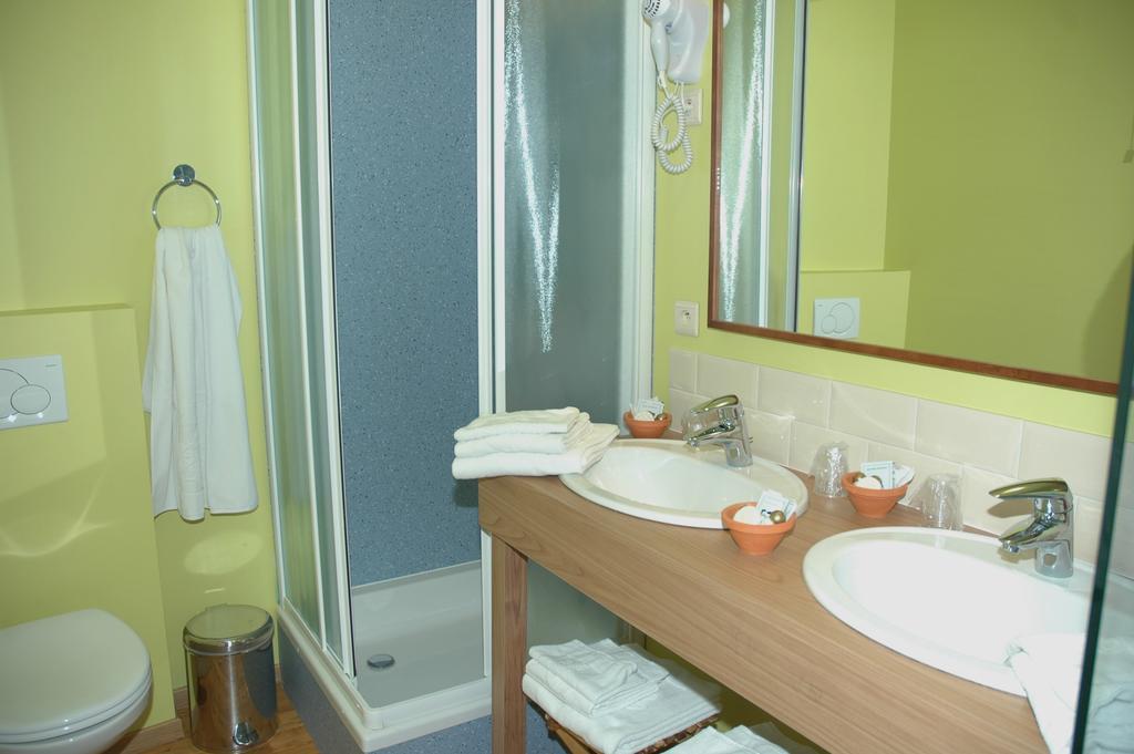 Hotel Van Reeth's Koffiebranderij Puurs Kamer foto