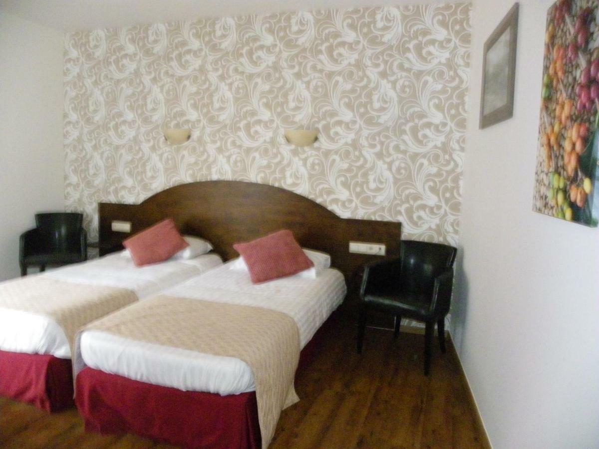 Hotel Van Reeth's Koffiebranderij Puurs Buitenkant foto