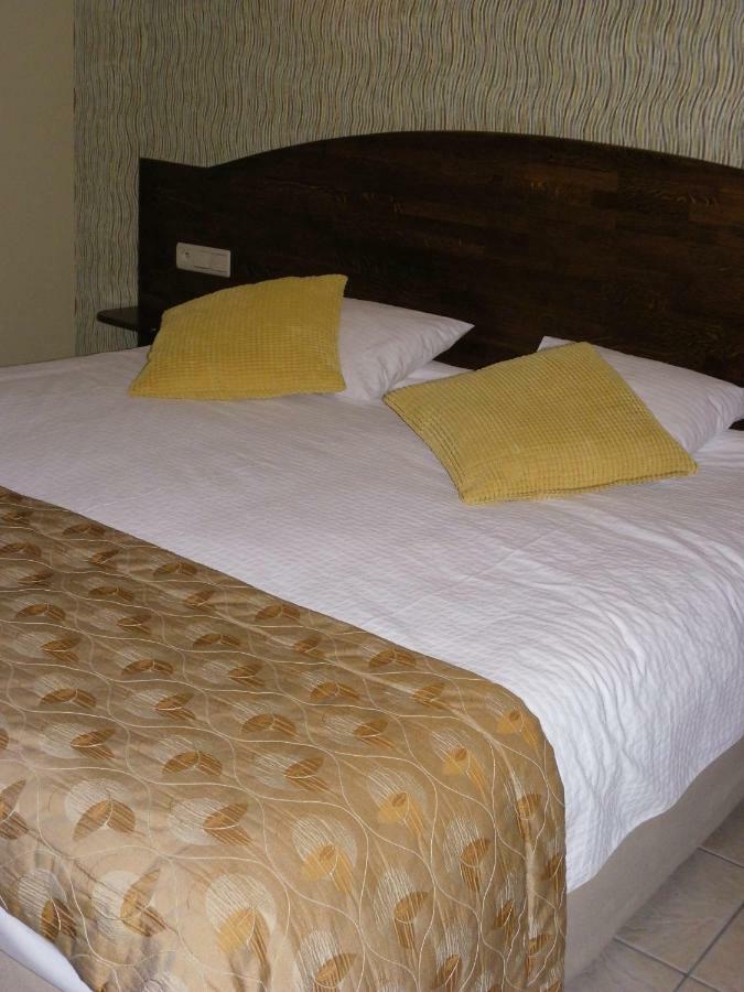 Hotel Van Reeth's Koffiebranderij Puurs Buitenkant foto